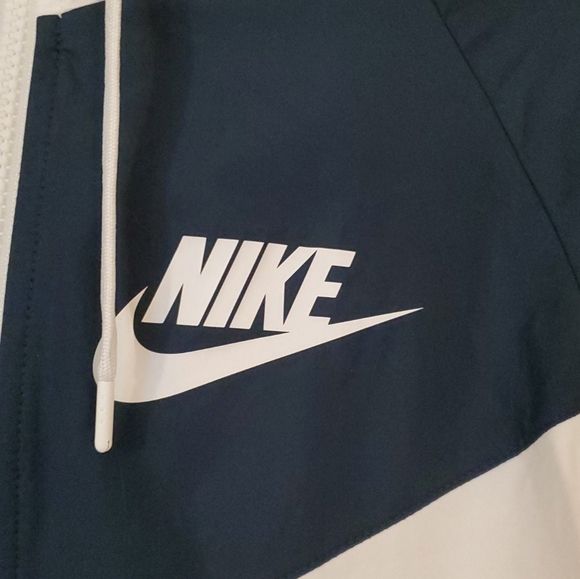 Nike windbreaker - Picture 2 of 2